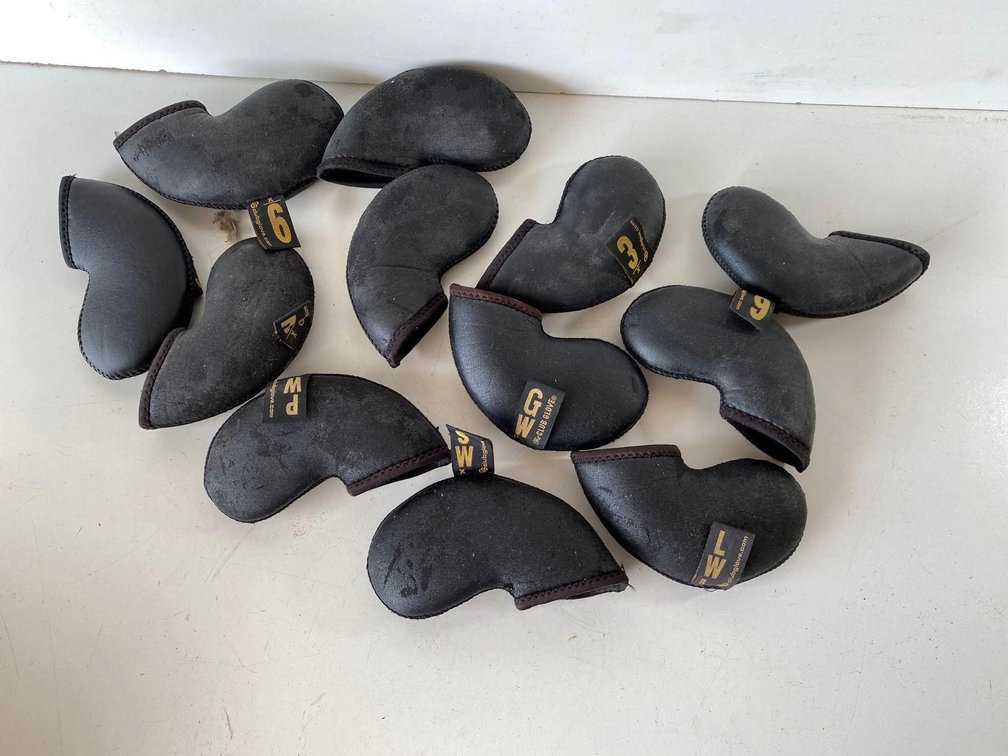 Mixed Black Numbered Golf Clubs Covers 