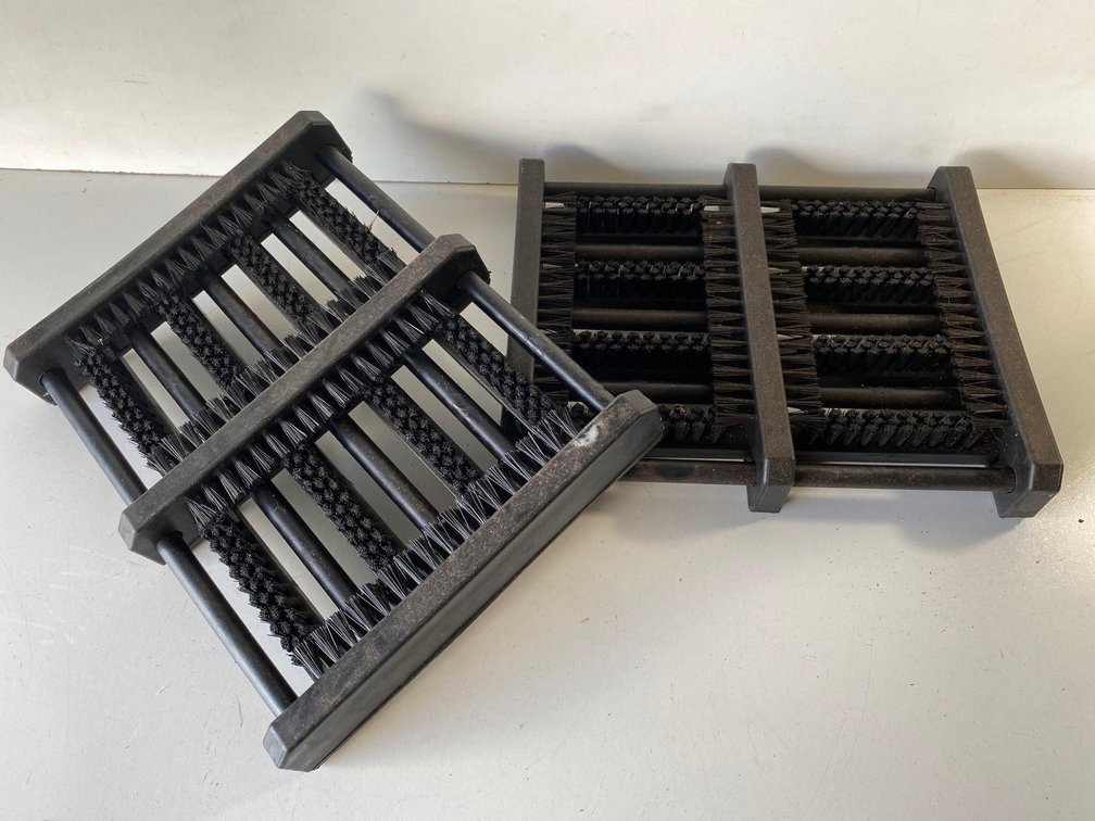 (X's 2) Shoe Cleaner Brushes