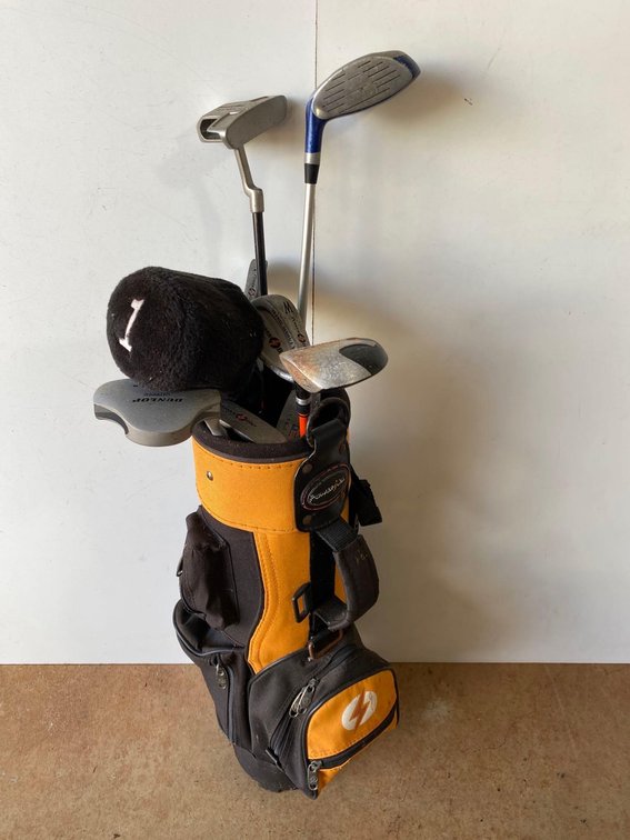 Kids Size Golf Clubs in Yellow Golf Bag 