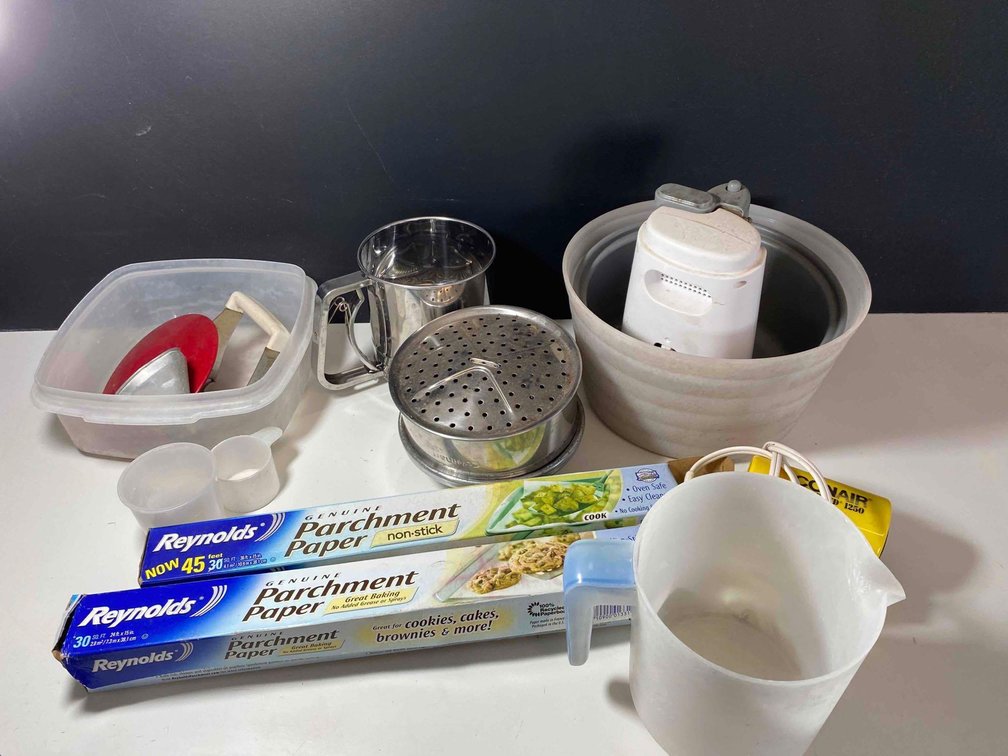 Mixed Kitchen Items