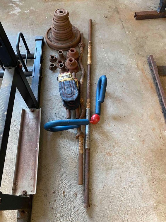 Vintage Barbells, weight and weight locks