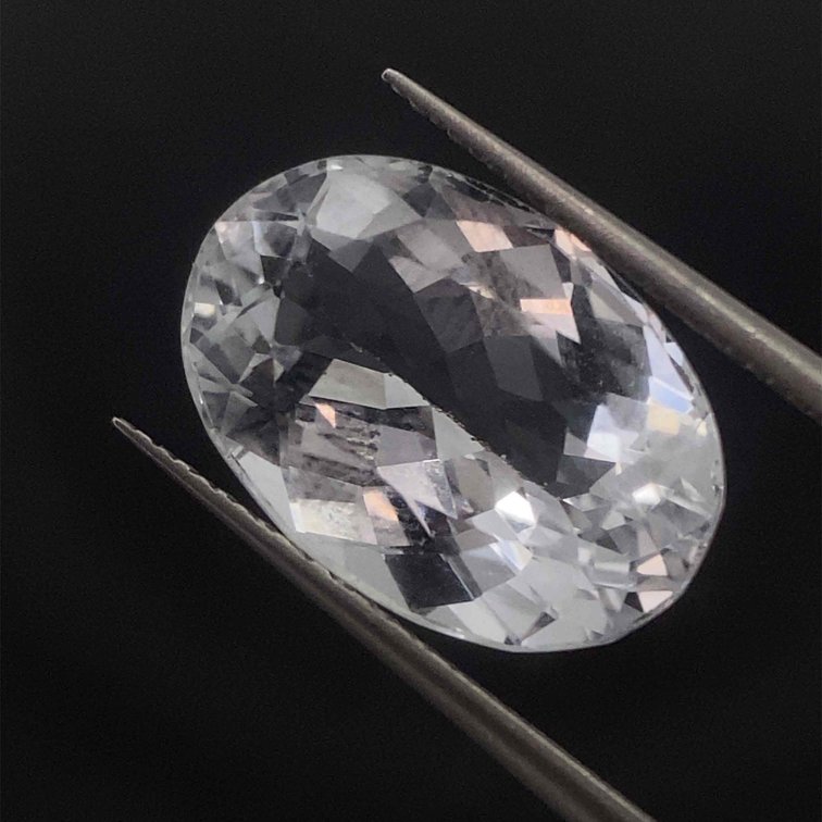 Oval Aqua Loose Gemstone 10.520ct