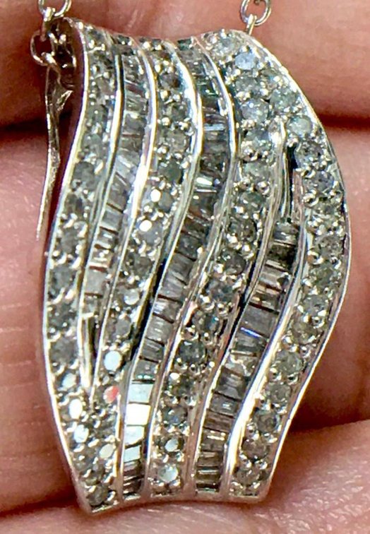 14 K White Gold Link Chain with Multiple Diamond Pendant 6.5 Grams