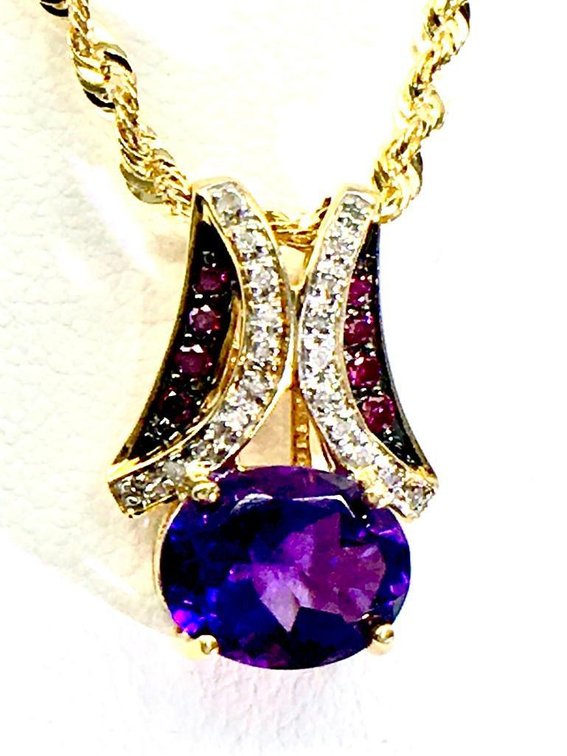 Amethyst Pendant with Diamonds and Sapphires and 10 K Gold Chain 4.1 Grams