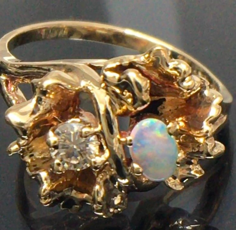 Diamond and Opal Ring 10 K Gold  3.2 Grams  Size 6.5