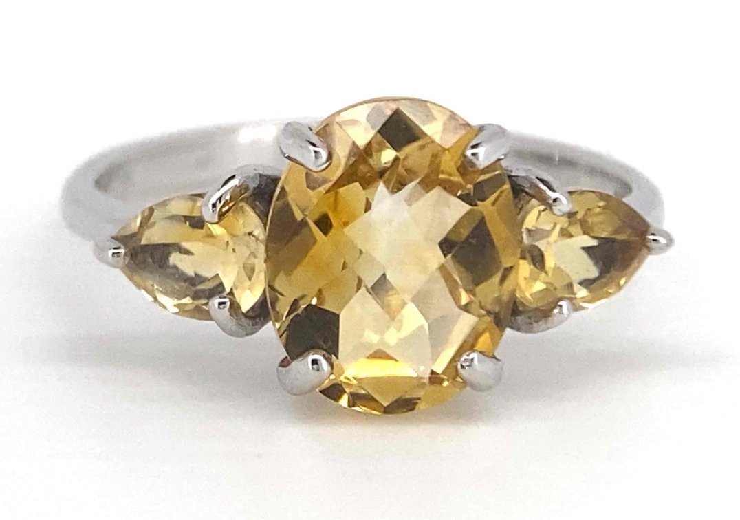 Spectacular Genuine Citrine Gemstone Ring  Size 8