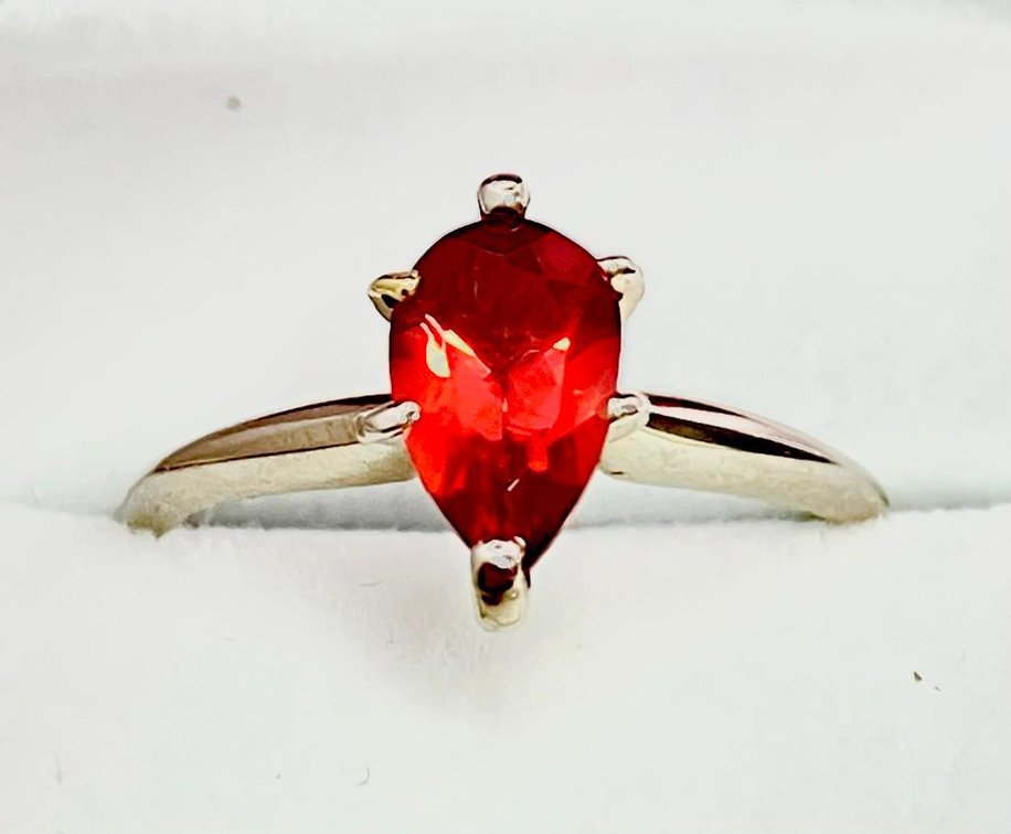 14K Solid White Gold Ring with Large .75 Carat Pear Cut Genuine Sunstone  Size 6.5.