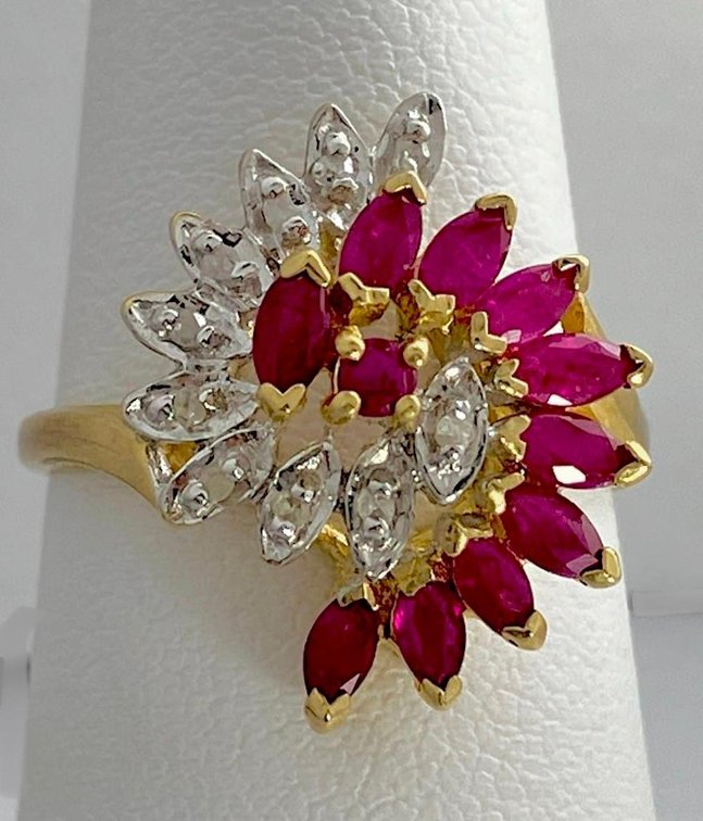 10K Fine Gold with Genuine Natural Rubies and Diamonds  Size 7