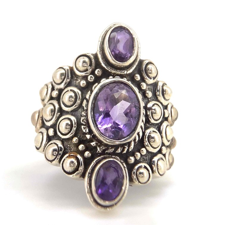 3 Large Genuine Amethyst Stones Set In Antiqued Sterling Silver Ring  10.31 Grams  Size 8