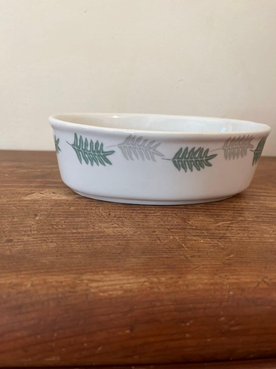 (X’s 2) Small cordon bleu serving dish