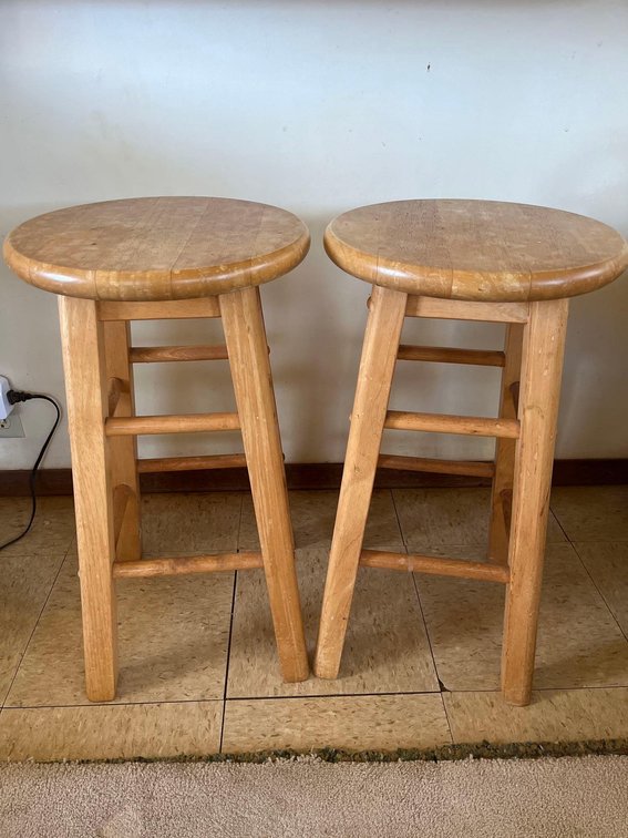 (X’s 2) matching oak barstools