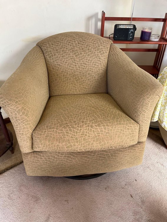 swivel/rocking fabric chair