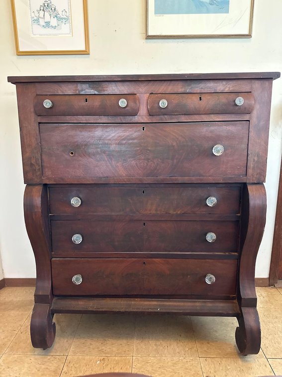 vintage bedroom dresser with glass knobs