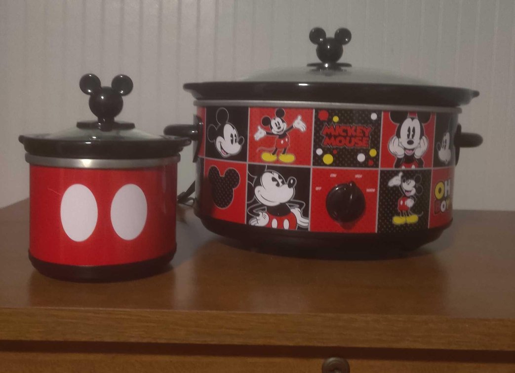 Disney Crock Pot Set