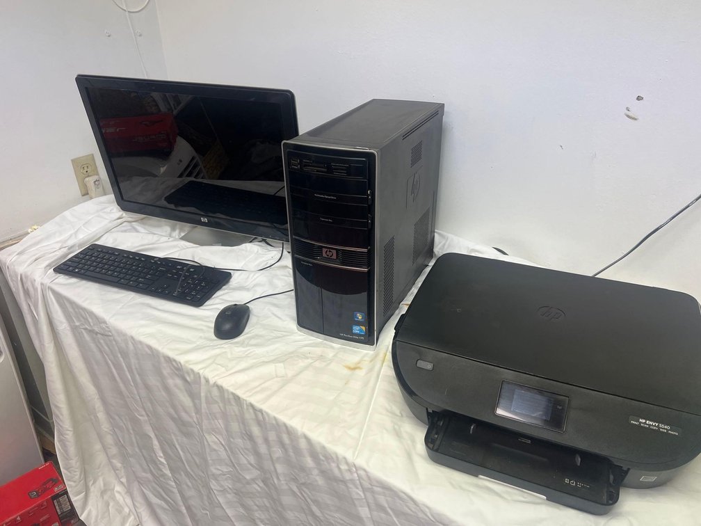 Image for 08/31 Lihue (KAUAI) Collaborated Tools - Electrionics - Tons of Sporting Cards and Home Goods Auction
