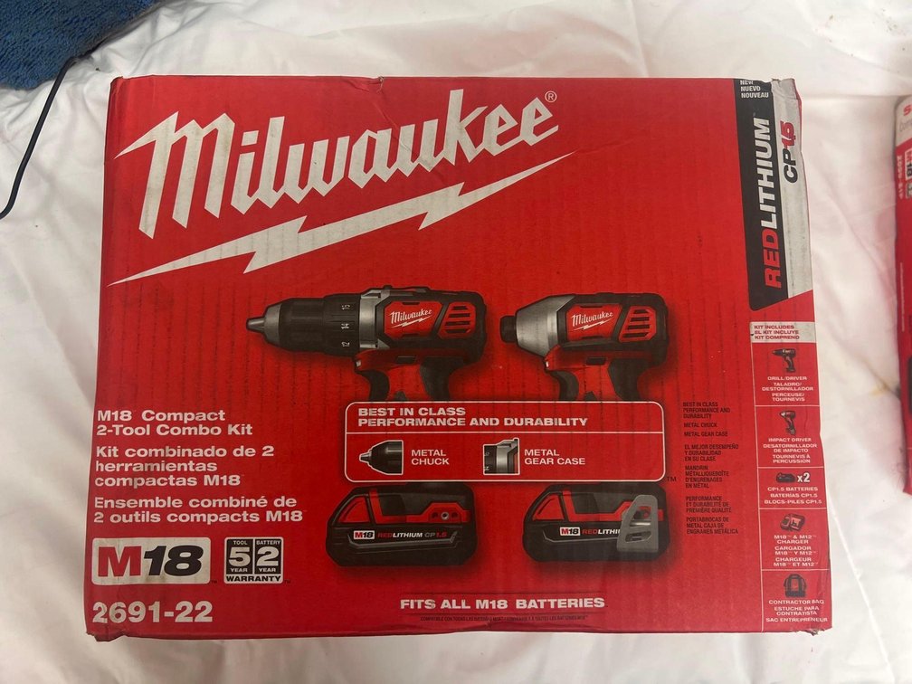 BRAND NEW Milwaukee M18 2 Drill combo
