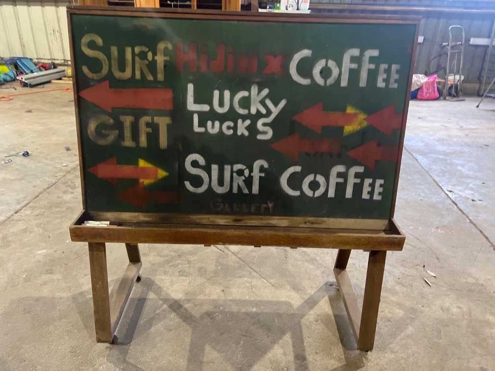 Nice Sign/Easel , Can customize, on wheels