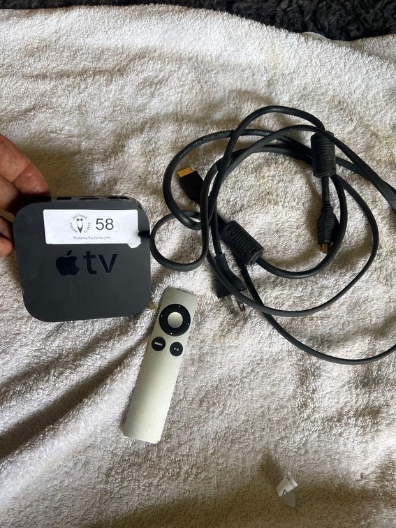Apple Tv KIT! Everything you need!