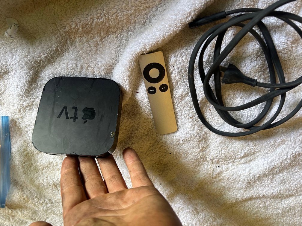 Apple Tv KIT! Everything you need!