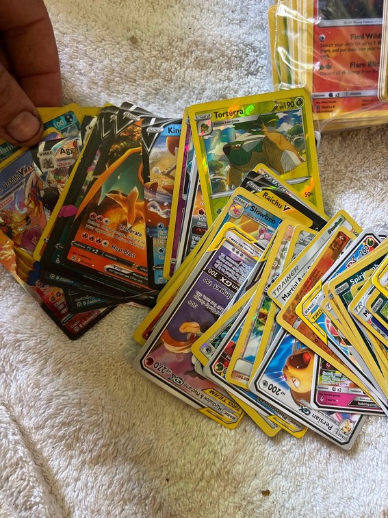 TONS OF POKEMAN CARDS! please read