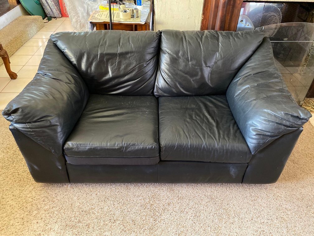 The Leather Factory Black Licorice 7716 Love Seat