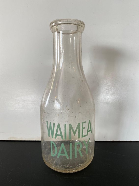 Vintage Hawaii Waimea Dairy Milk 1 Quart Glass Bottle 
