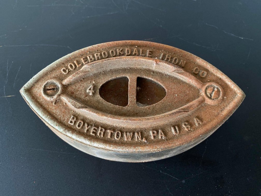 Antique Circa 1900's Colebrookdale Iron Co Boyertown PA. USA Sad Iron #4
