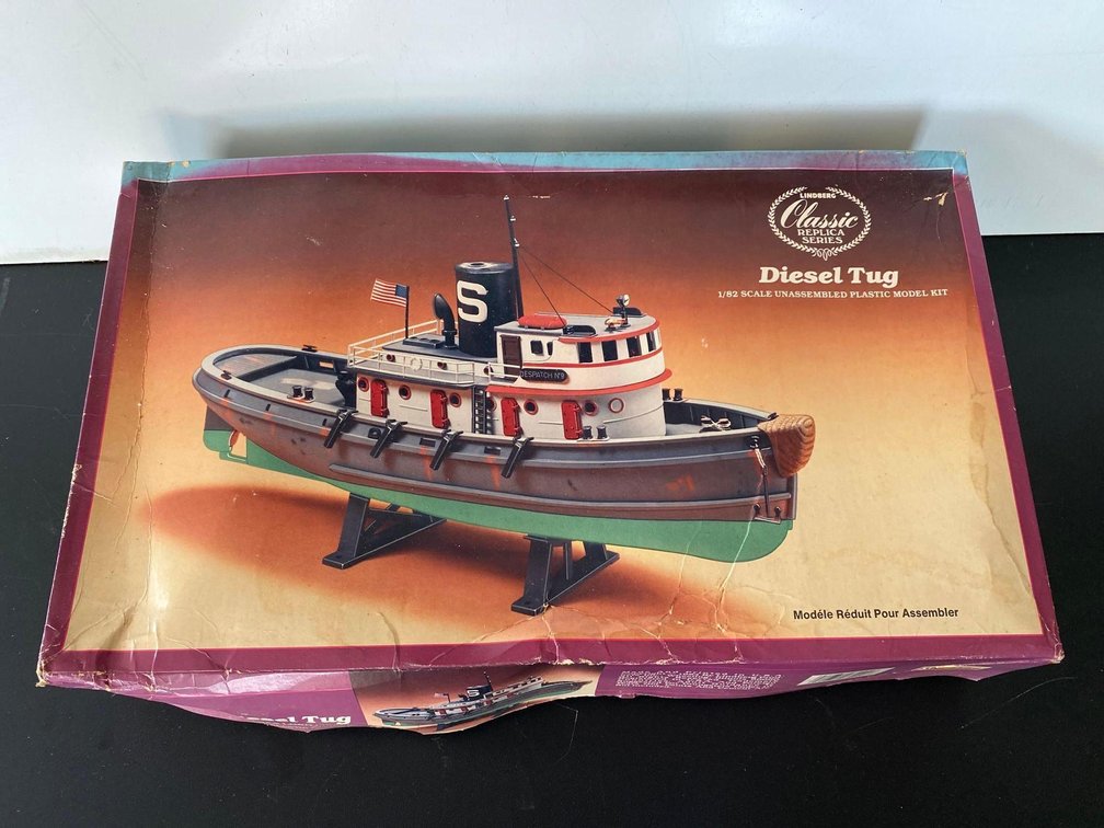 Lindberg Classic Replica Series Diesel Tug Boat 