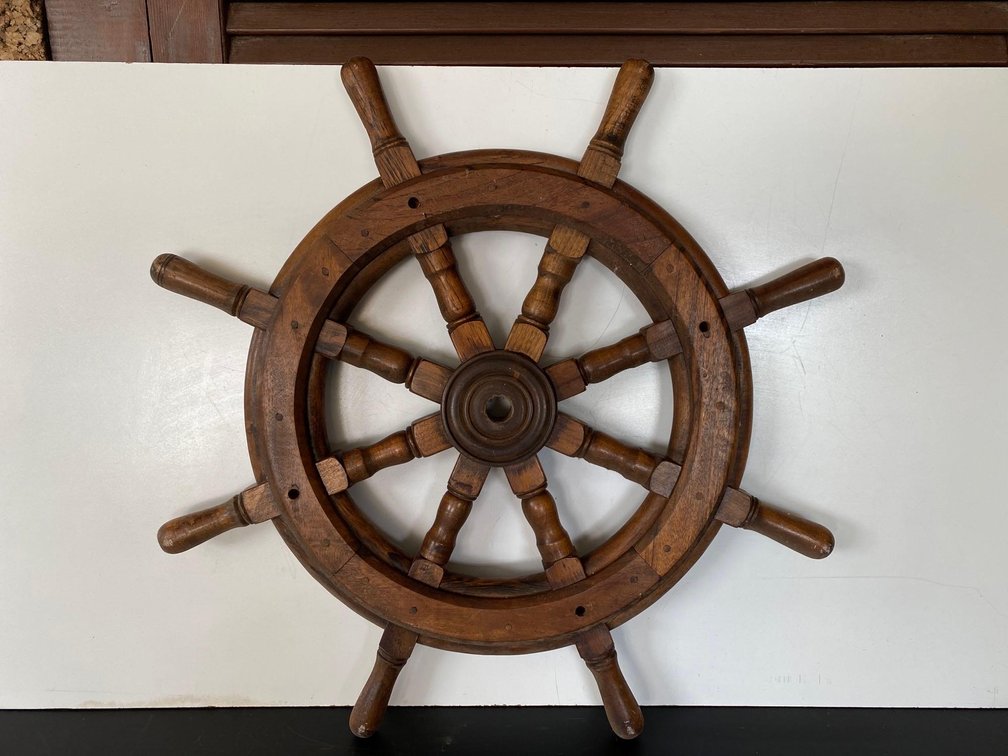 24" Round Hand Crafted Fine Wood Nautical Ship Wheel 