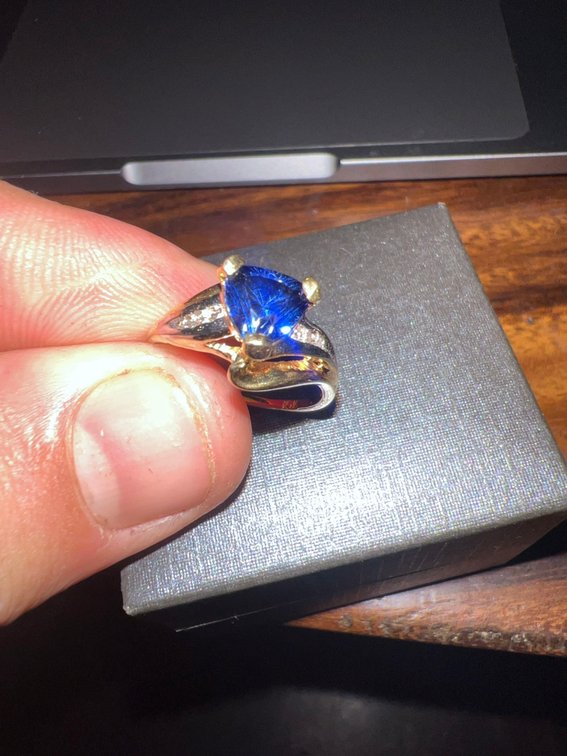 AMAZING! BRAND NEW 14k SOLID GOLD Blue Genuine Sapphire with 1/10 Carat Diamond ring!1 $1229 retail!