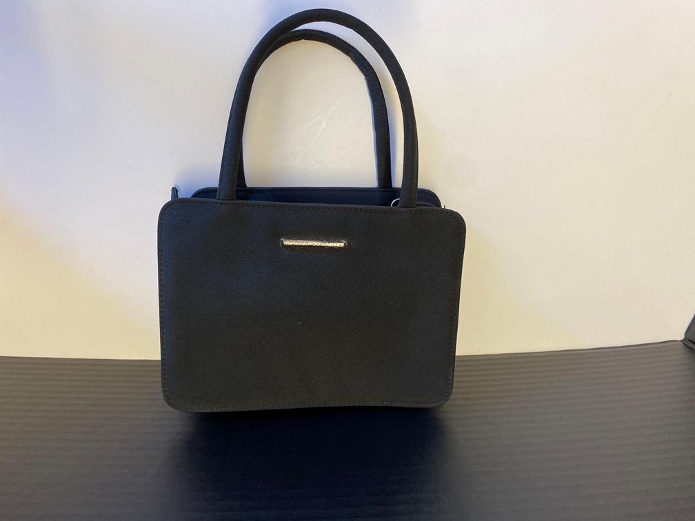 Modern Elements Clutch with Handles