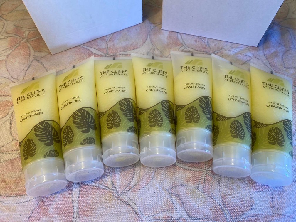 (X's 7) Bottles of Coconut-Papaya Conditioner 