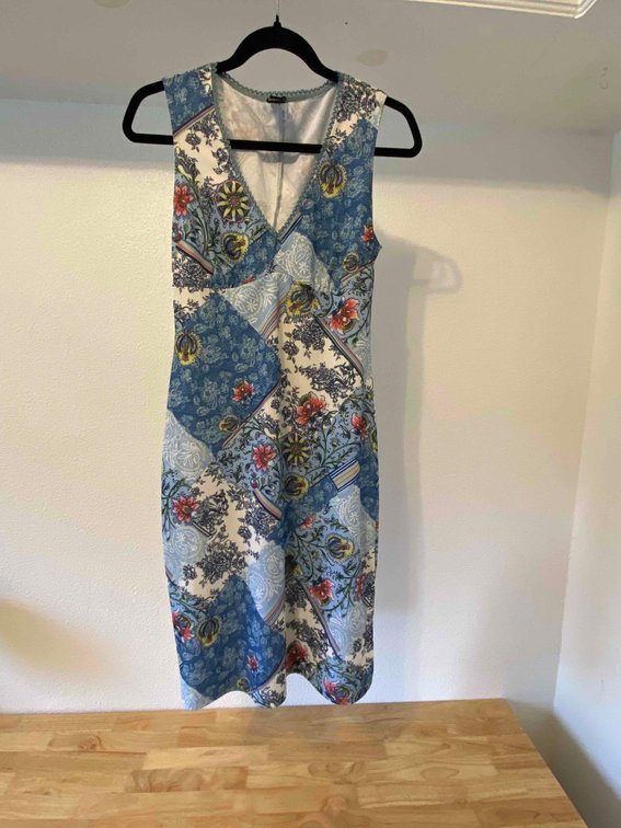 (S/M) Knee-Length Sleeveless Dress 