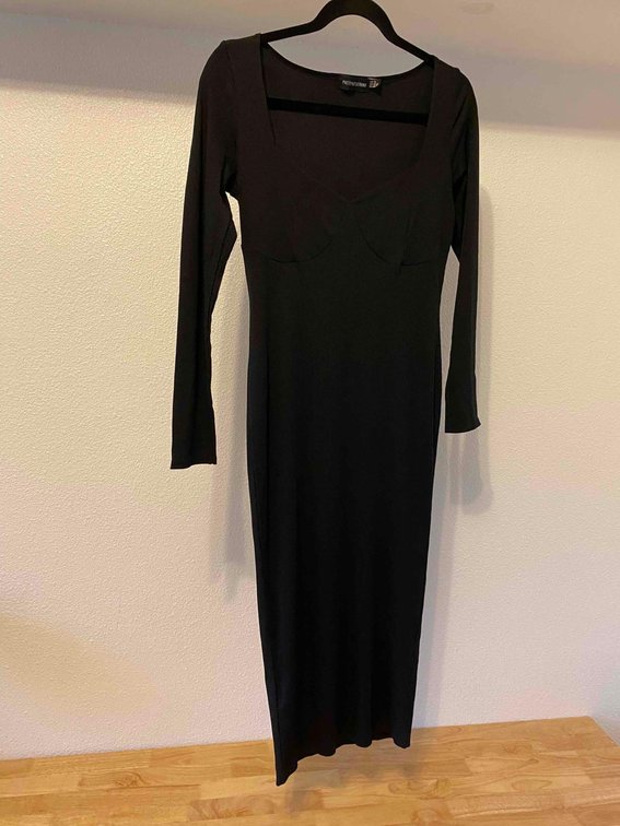 Pretty Little Thing Bodycon Dress - size 10