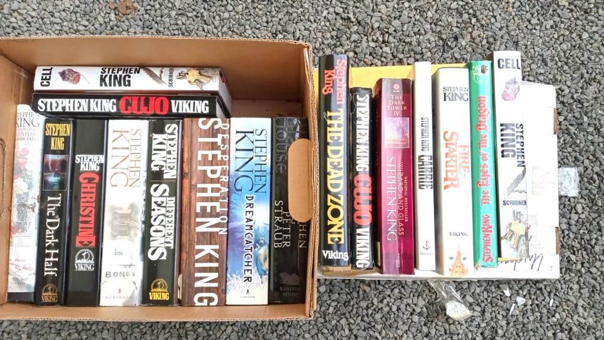  Stephen King Books - BOX #1 mostly first edition and hard back