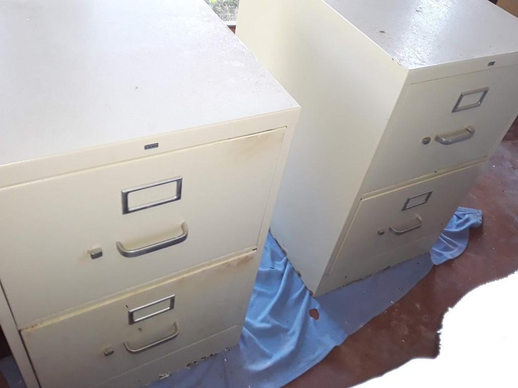 (X's 5) Filing Cabinet