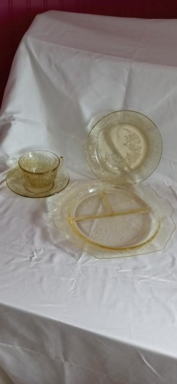  Depression Glass Amber Place Setting PLUS Platter