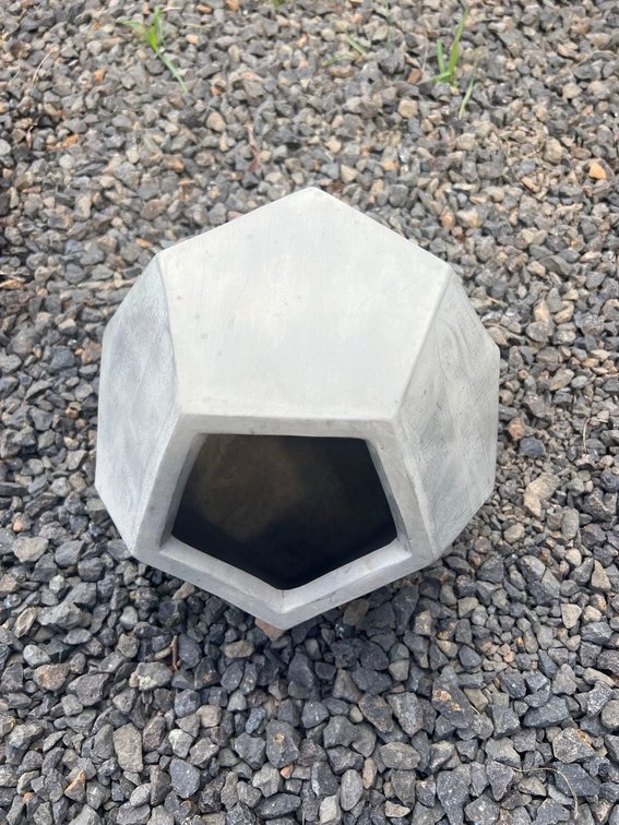 octagonal masonry pot 