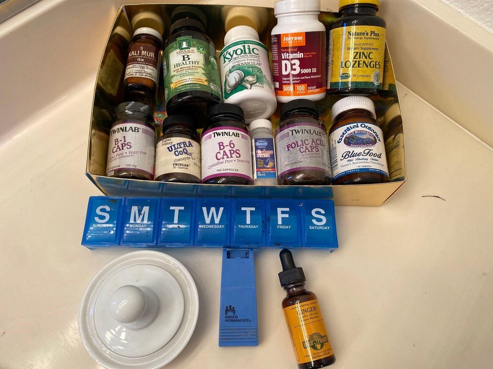 Mixed Lot of Vitamins and Supplements