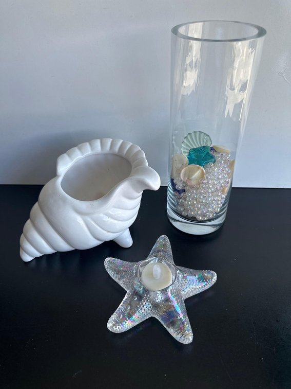 Mixed Lot of Beach/Shell Decor Items 