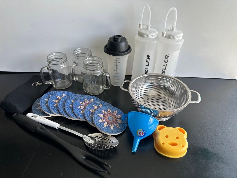 Mixed Lot of Various Kitchen Items 