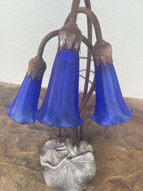 Vintage Tiffany Style Purple Tulip Lamp