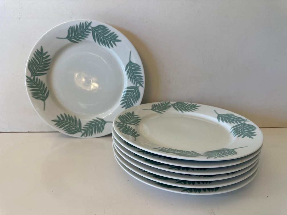 Cordon Bleu Bia Green Leaf Pattern 11" Dinner Plates 