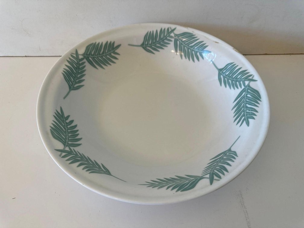 Cordon Bleu Bia Green Leaf Design 12" Serving Bowl