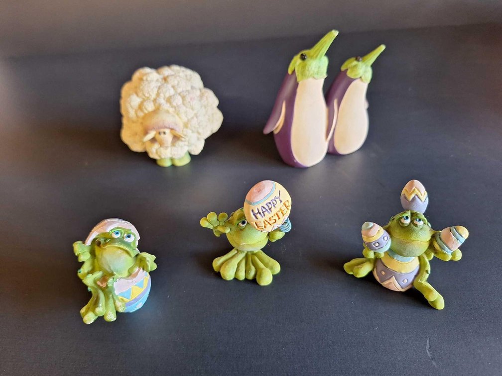 Small animal statues