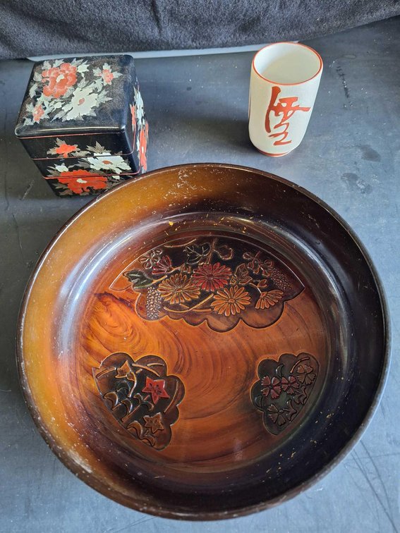 Round oriental serving bowl