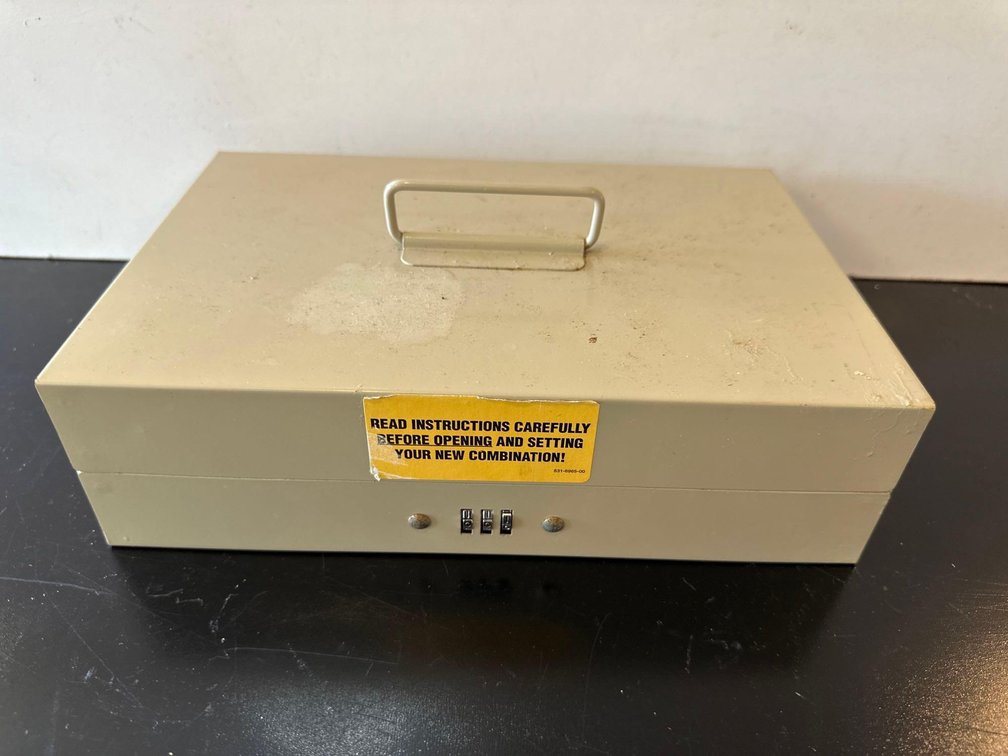 Lockable Cash Box