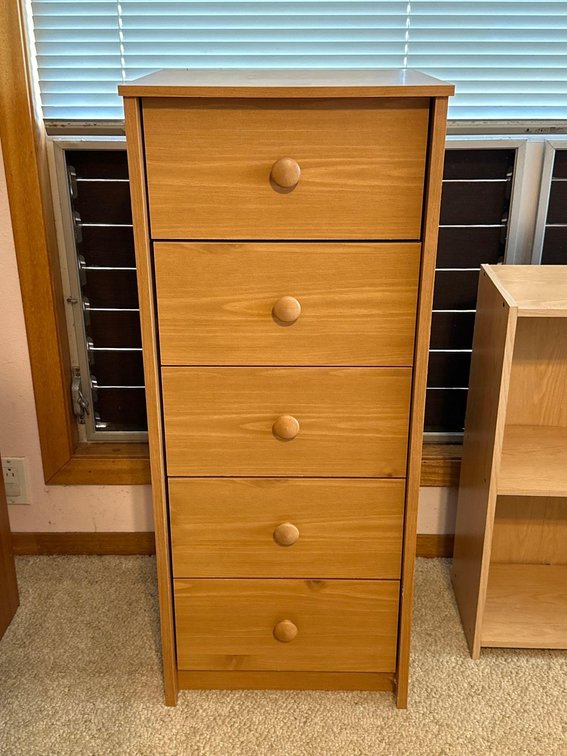 16.5"L x 15.75"W x 39.5"H Laminate Wood Five-Drawer Dresser