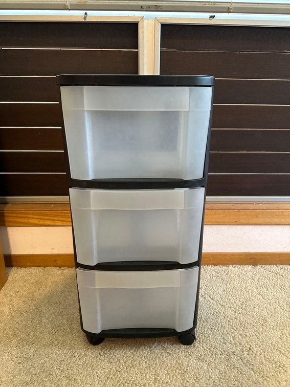 12.5"L x 15.5"W x 26.5"H Plastic Dresser