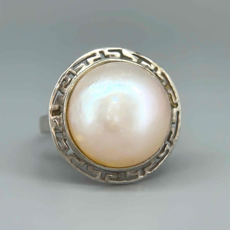 Sterling Silver Circular Pearl Size 6.5  Ring